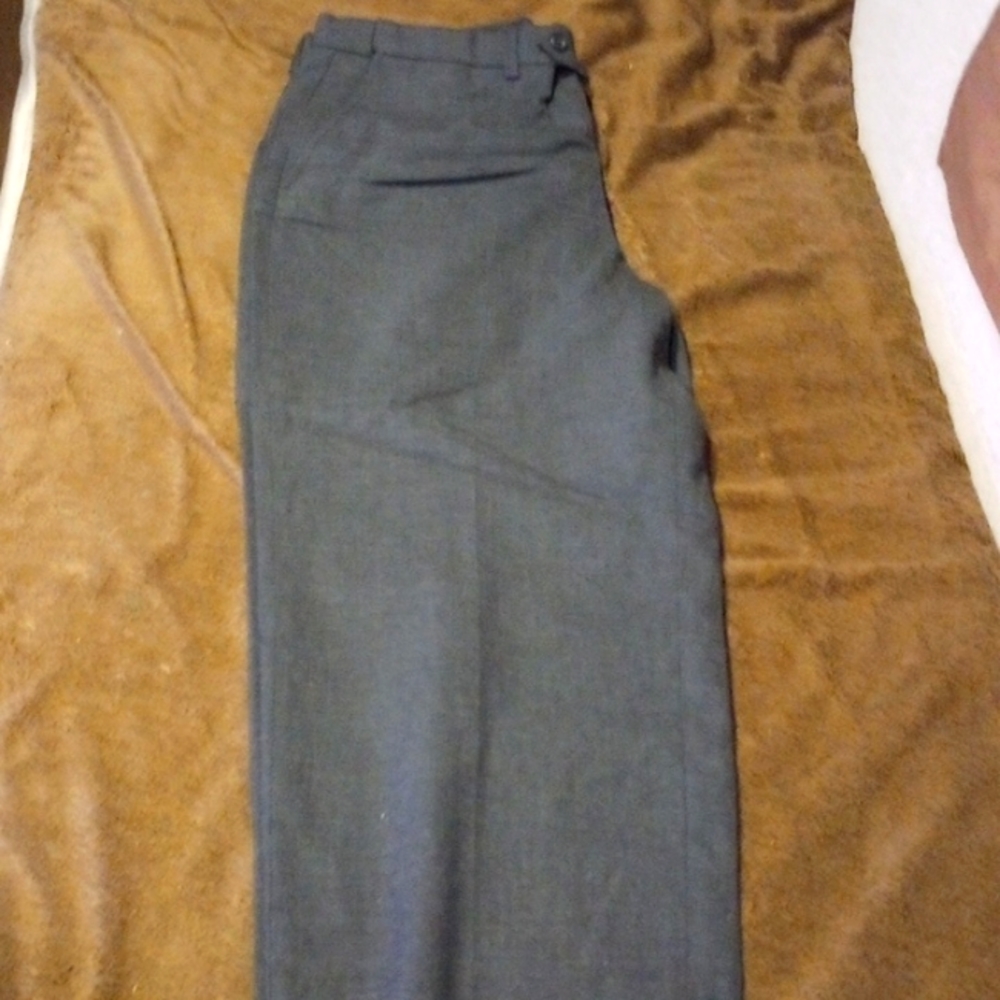 TwinHill pant for men's size 36R. Tall suit for work or interviews.